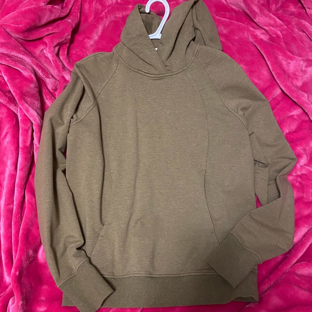 Lululemon scuba pullover